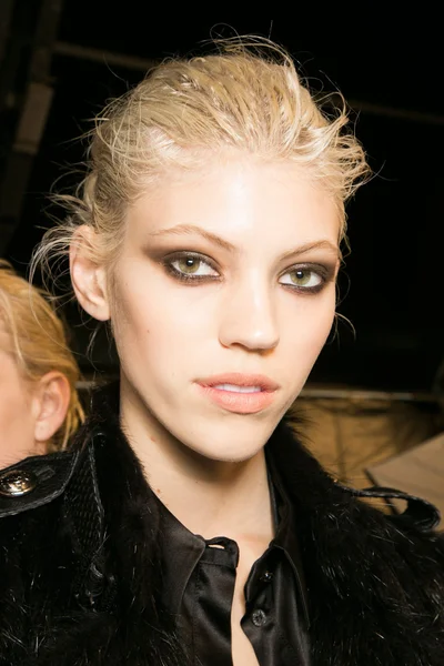 Look 24